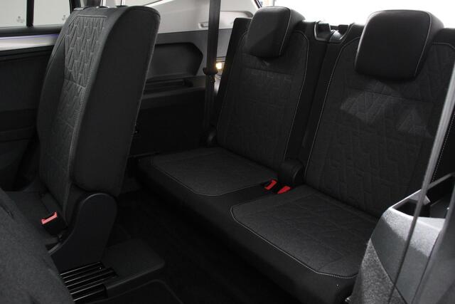 Volkswagen TIGUAN Allspace 1.5 TSI Life 7p. | Navigatie | Apple Carplay/Android Auto | Climate Control | Lichtmetalen Velgen | Camera | Electrische Achterklep |