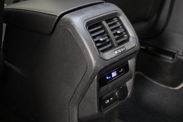 Volkswagen TIGUAN 1.4 TSI eHybrid R-Line Blackstyle Volleder, Panoramadak, Zeer mooie uitvoering!
