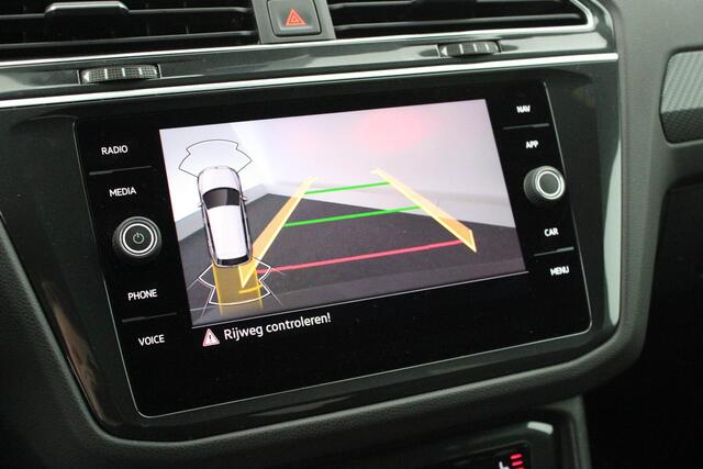 Volkswagen TIGUAN 1.5 TSI 150pk DSG 2x R-Line Black Style Leder Head-Up Stoelverwarming Virtual Cockpit Navigatie