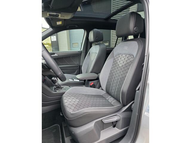 Volkswagen TIGUAN 1.5 eTSI R-Line Edition l Pano l Harman Kardon l Stoelverwarming l Adpt Cruise l Black Pakket