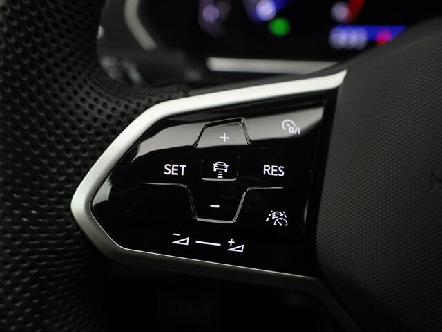 Volkswagen TIGUAN 1.5TSI/150PK R-Line Black Style DSG Navigatie · Apple Carplay/Android Auto · Camera + Parkeersensoren · Garantie t/m 17-02-2026 of 80000km.