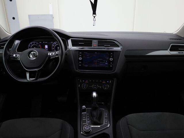 Volkswagen TIGUAN 1.4TSI/150PK 4Motion Highline DSG · Panoramadak · R-line exterieur · Navigatie · Stoelverwarming