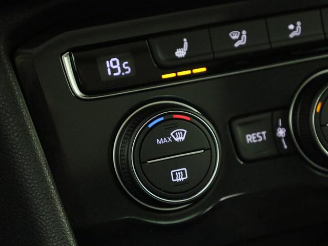 Volkswagen TIGUAN 1.4TSI/150PK 4Motion Highline DSG · Panoramadak · R-line exterieur · Navigatie · Stoelverwarming