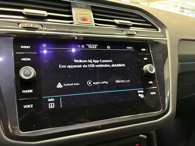 Volkswagen TIGUAN 1.4 TSI 245pk DGS eHybrid R-Line Business+ · Camera · Wegklapbare Trekhaak · Apple/Android Car Play · Navigatie · Stoelverwarming · 19'' Inch ·