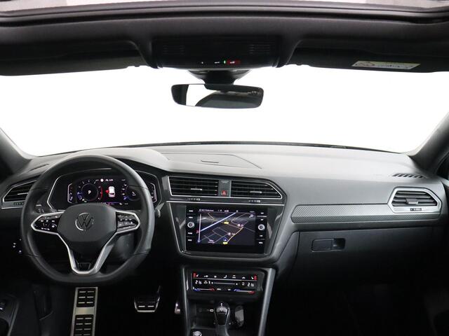 Volkswagen TIGUAN Allspace 1.5 TSI R-Line Business 7 Persoons! | Panoramadak | ACC | IQ Light!