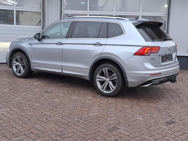 Volkswagen TIGUAN Allspace 2.0 TSI 4Motion Highline Business R-Line, 7-Persoons, Panoramadak, Trekhaak, Virtual Cockpit, ACC,
