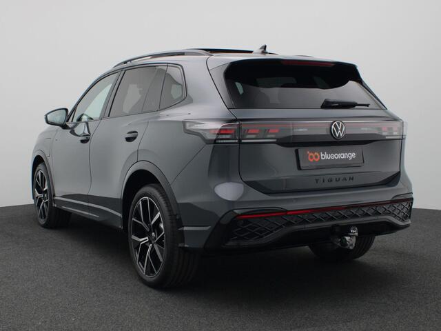 Volkswagen TIGUAN 1.5 eHybrid R-Line Edition 204PK DSG Pano-Schuifdak, Black Style, Trekhaak, 20" LM Velgen, Keyless, Navi via Apple Carplay/Android Auto, Stoel-Stuurverwarming