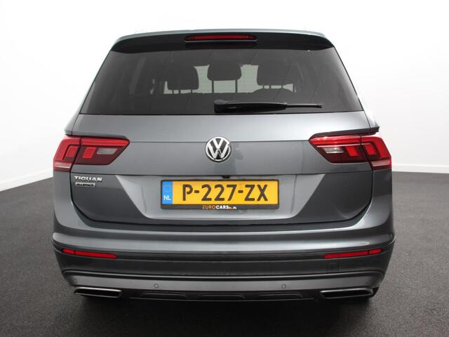 Volkswagen TIGUAN Allspace 1.5 TSI DSG Comfortline 7p. Climate Control Camera Parkeer sensoren Trekhaak Electrisch bedienbare achterklep Stoelverwarming