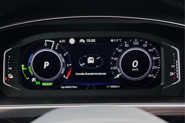 Volkswagen TIGUAN 1.4 TSI eHybrid 245 PK R-Line BNS+ PHEV, Trekhaak, Panoramadak, Adap. Cruise Control