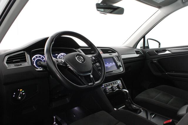 Volkswagen TIGUAN 1.4 TSI ACT Highline Pano.schuif/Trekhaak/Adapt.cruise/LED/18inch...