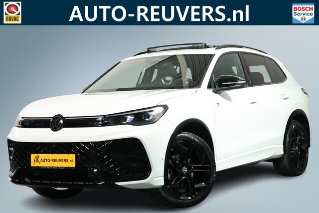 Volkswagen TIGUAN 1.5 eHybrid R-Line Edition Panorama / Opendak / IQ drive / HUD / CarPlay