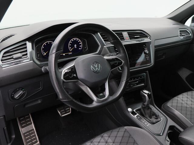 Volkswagen TIGUAN Allspace 1.5 TSi 150 Pk R-Line Business+ 7-Persoons | Panoramadak | Stoel Verwarming | Adaptive Cruise | Camera | 20 inch | 65.990 Km!!