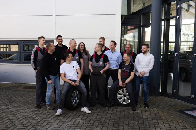 Volkswagen TIGUAN 1.5 TSI ACT Highline Business R | Navigatie | LM Velgen 19" | Trekhaak Elektrisch Uitklapbaar | Cruise Control Adaptief | Achteruitrijcamera | Airco |