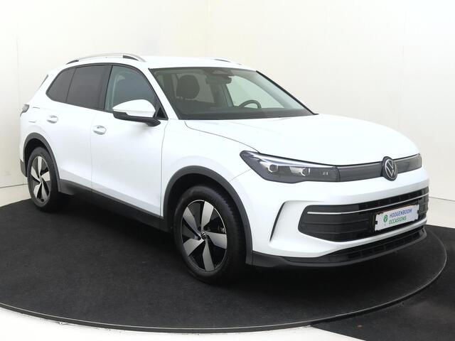 Volkswagen TIGUAN 1.5 eTSI Life Edition | Trekhaak | Parkeerassistent | Stoel- en stuurwielverwarming | 3-zone airco | Dodehoek detectie | Navigatie | Adaptieve cruise control |
