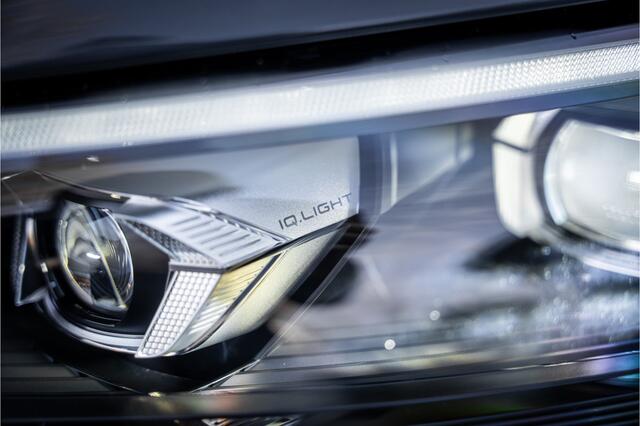 Volkswagen TIGUAN eHybrid R-Line Edition ** Panodak ** Trekhaak ** Leder ** Memory Harman/Kardon ** Massage ** 20inch