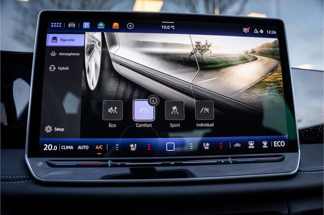 Volkswagen TIGUAN eHybrid R-Line Edition ** Panodak ** Trekhaak ** Leder ** Memory Harman/Kardon ** Massage ** 20inch