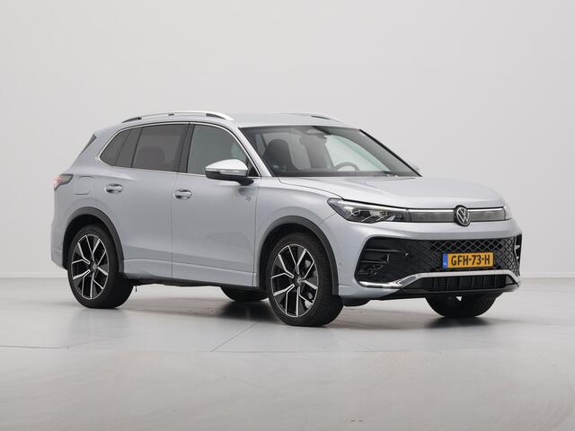 Volkswagen TIGUAN 1.5 eTSI 150pk R-Line Business DSG / Trekhaak / Navigatie / Camera / Acc
