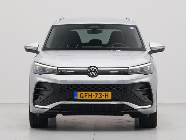 Volkswagen TIGUAN 1.5 eTSI 150pk R-Line Business DSG / Trekhaak / Navigatie / Camera / Acc