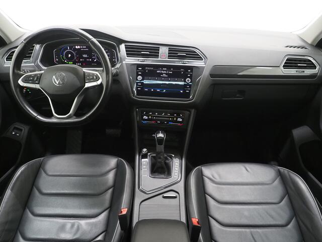 Volkswagen TIGUAN 1.4 TSI eHybrid Elegance Exclusive | Panoramadak | Leder | 360 | Keyless | Adaptive Cruise | Memory | Carplay
