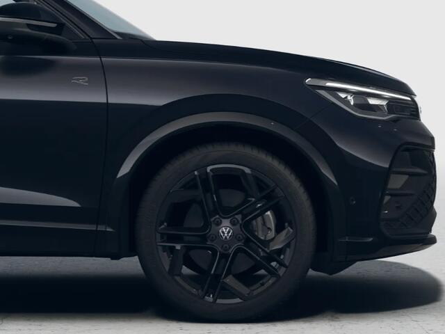 Volkswagen TIGUAN R-Line Edition 1.5 eHybrid 204 PK 6 versn. DSG · Black Style Pakket · Panoramaschuif-kanteldak · Trekhaak inklapbaar, met elektrische ontgrendeling, incl. aanhangermanoeuvreerhulp Trailer Assist ·