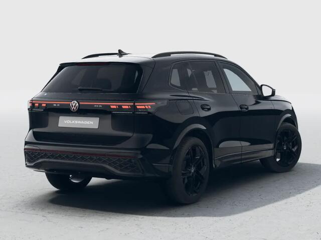Volkswagen TIGUAN R-Line Edition 1.5 eHybrid 204 PK 6 versn. DSG · Black Style Pakket · Panoramaschuif-kanteldak · Trekhaak inklapbaar, met elektrische ontgrendeling, incl. aanhangermanoeuvreerhulp Trailer Assist ·