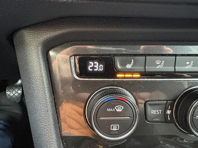 Volkswagen TIGUAN Allspace 1.4 TSI Comfortline / NAVI / STOELVERWARMING / CRUISE / 104dkm!