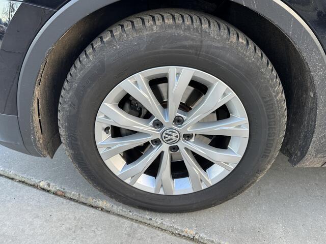 Volkswagen TIGUAN 1.5 TSI 150pk DSG ACT Comfortline Business Navigatie Keyless Trekhaak Stoelverwarming