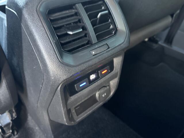 Volkswagen TIGUAN 1.5 TSI 150pk DSG ACT Comfortline Business Navigatie Keyless Trekhaak Stoelverwarming