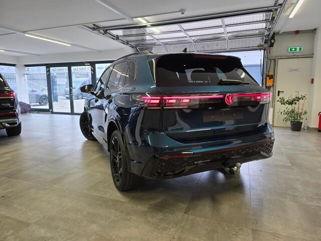 Volkswagen TIGUAN 1.5 TSI e-HYBRID 272 PK R-LINE PANO-DAK/TREKHAAK/HUD/E-KLEP