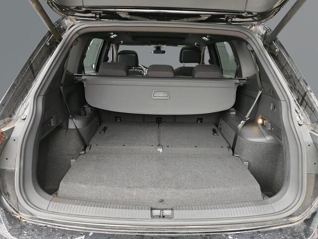 Volkswagen TIGUAN Allspace 1.5 TSI Highline Business R-Line 7p. Panorama Navi Stoelverw. Camera LED Keyless
