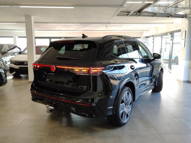 Volkswagen TIGUAN 2.0 TDI R-LINE PANO-DAK/TREKHAAK/CAMERA/ACC/HUD