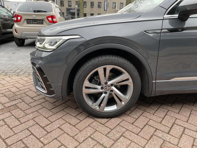 Volkswagen TIGUAN 1.5 TSI R-Line Business+ | Alarm klasse 3 | Full Map Navigatie | Cruise Control |