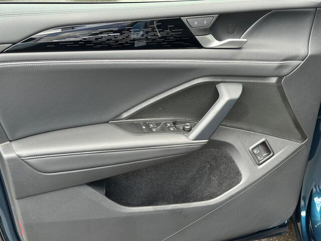 Volkswagen TIGUAN 1.5 eHybrid Elegance 204pk | Trekhaak | 360 Camera | Dode hoek | Elek. klep | incl. verlengde garantie