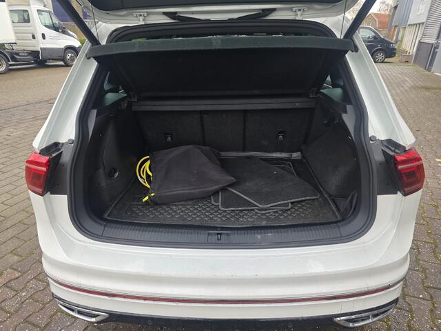 Volkswagen TIGUAN 1.4 TSI E HYBRID R LINE BUSINESS+ pano