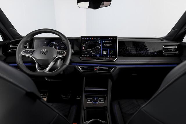 Volkswagen TIGUAN 1.5 eHybrid 272 PK R-Line Edition | Black Style | Assistance Plus | Elek. Trekhaak | S/K-panodak | Adapt. Cruise | Stoel-+stuurverw. | NAV+App. Connect | 360 Camera | LM 20" |