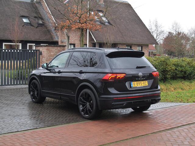 Volkswagen TIGUAN 1.5 TSI R-Line Business+ | Black Style | Sfeerverlichting | Leer | Virtual Cockpit | Apple Carplay | NL-Auto |