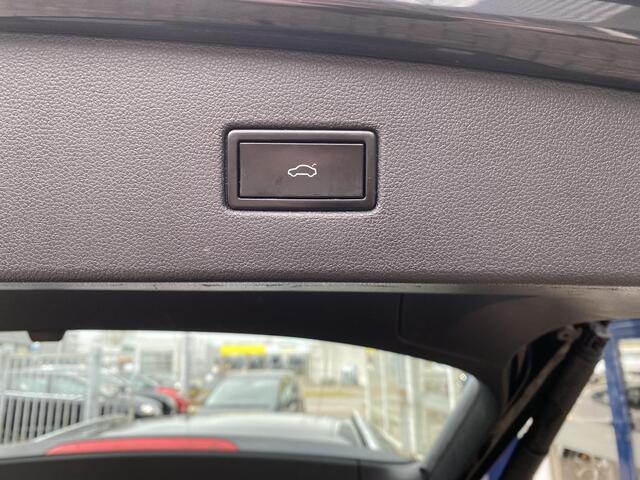 Volkswagen TIGUAN 1.4 TSI ACT Comfortline Business / Cruise-Control / Climate-Control / Stoelverwarming / Apple-Carplay & Android-Auto / Trekhaak / Elektr.-Achterklep / Draadloze-Telefoonlader / Armsteun-V+A / Radio-Bluetooth / PDC V+A / 17'' LMV / ENZ.