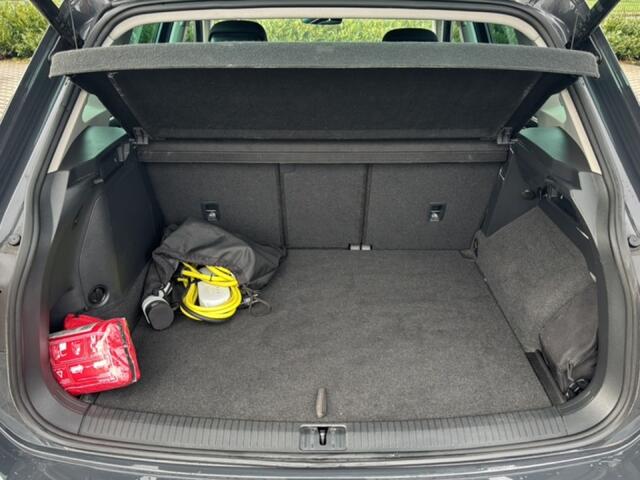 Volkswagen TIGUAN 1.4 TSI DSG ELEGANCE TREKHAAK/E-KLEP/360CAM/IQ/ACC/STOEL+STUURVERW