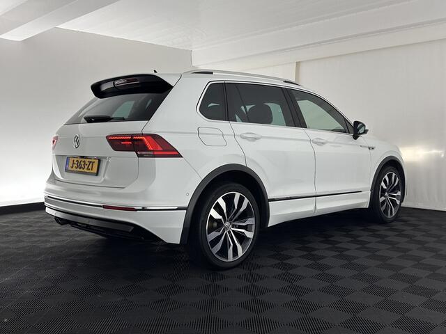 Volkswagen TIGUAN 2.0 TSI 4Motion Highline Aut. *ADAPTIVE-CRUISE | FULL-LED | NAVI-FULLMAP | HEATED-COMFORTSEATS | CAMERA | NAVI-FULLMAP | SHIFT-PADDLES | PRIVACY-GLASS | ECC | PDC | 20''ALU*
