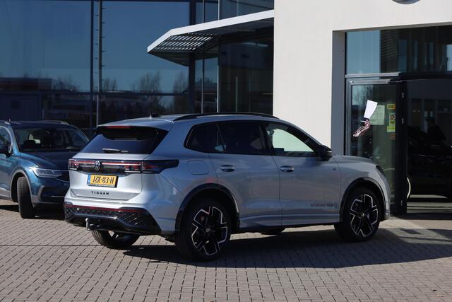 Volkswagen TIGUAN 1.5 eHybrid R-Line Edition 204PK / 150kW DSG, Demonstratie voertuig (beschikbaar per 1 september 2026), dodehoekdetectie (side assist), rondomzichcamera (area view), parkeersensoren voor en achter (pdc), navigatie, Apple Carplay / Android Auto, draadloos