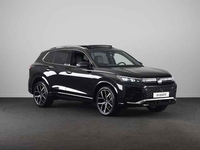 Volkswagen TIGUAN 1.5 eHybrid R-Line Edition 272PK | Panoramadak | Camera | Wegklapbare trekhaak | Verlengde garantie