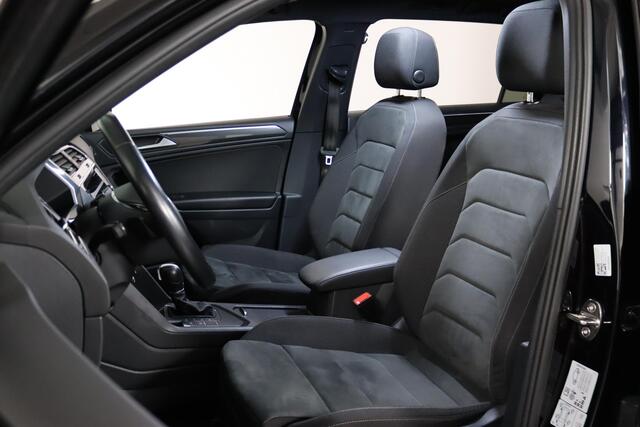 Volkswagen TIGUAN Allspace 1.5 TSI Highline R-line 7-Persoons Panoramadak, LED, ACC, Massagestoelen