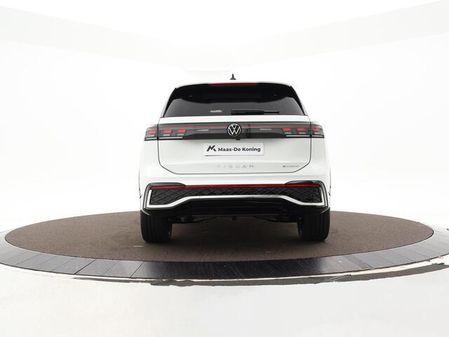 Volkswagen TIGUAN 1.5 eHybrid 272pk DSG R-Line Edition · Panoramadak · Camera · Stuur- & Stoelverwarming · Inklap. Trekhaak · Massagefunctie Bestuurdersstoel · Garantie t/m 10-04-2030 of 100.000km