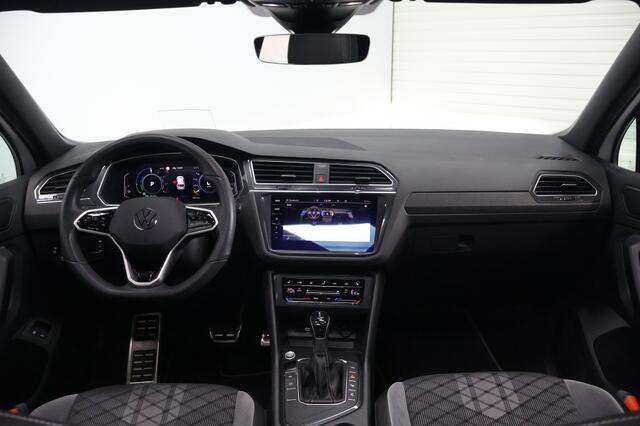 Volkswagen TIGUAN 1.4 TSI eHybrid R Business+ | Panoramdak | Trekhaak | Head Up