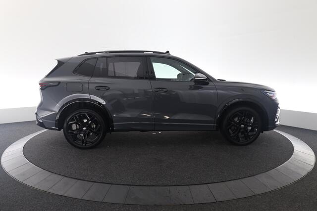 Volkswagen TIGUAN 1.5 eHybrid R-Line Edition | Blackstyle | Pano | Trekhaak