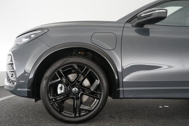 Volkswagen TIGUAN 1.5 eHybrid R-Line Edition | Blackstyle | Pano | Trekhaak