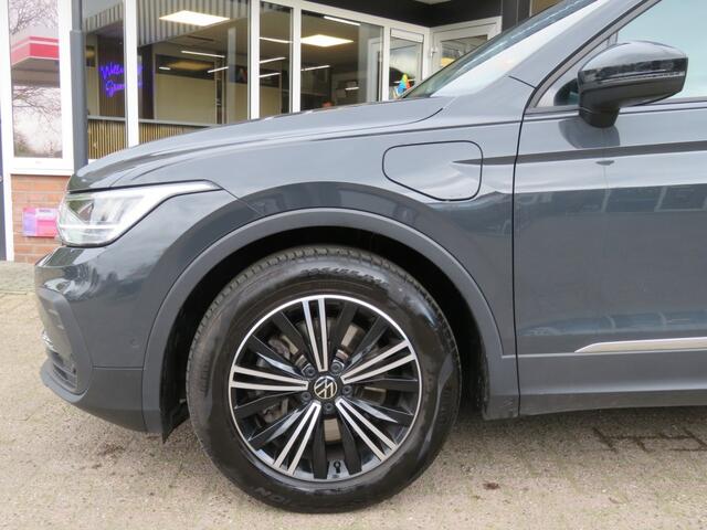 Volkswagen TIGUAN 1.4 TSI 245pk eHybrid ACTIVE / Trekhaak wegklap. / Head up / Camera Etc / BOVAG garantie