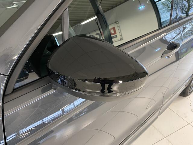 Volkswagen TIGUAN 1.4 TSI eHybrid R-Line Business+Black style Panoramadak / Trekhaak /Carplay/ Leer