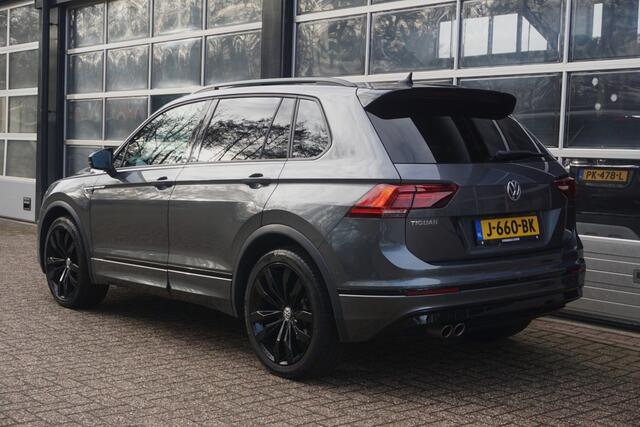 Volkswagen TIGUAN 1.5 TSI ACT Highline Business R Pano/Trekhaak/Camera!