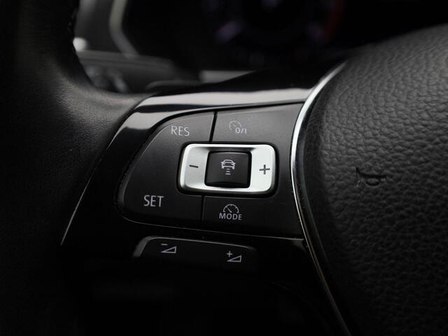 Volkswagen TIGUAN 1.4TSI/150PK 4Motion Highline DSG · Panoramadak · R-line exterieur · Apple/Android Car Play · Navigatie · Stoelverwarming